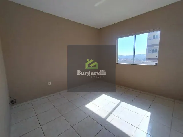 Apartamento 2 quartos e 1 banheiro, para alugar, no bairro Jardim Glória em Lavras