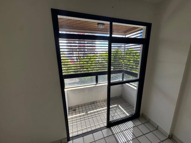 Apartamento 4 quartos e 3 banheiros, à venda, no bairro São José em Aracaju
