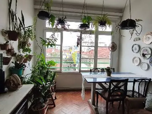 Apartamento com 65m² 2 quartos e 1 banheiro, à venda, no bairro Urca em Rio de Janeiro