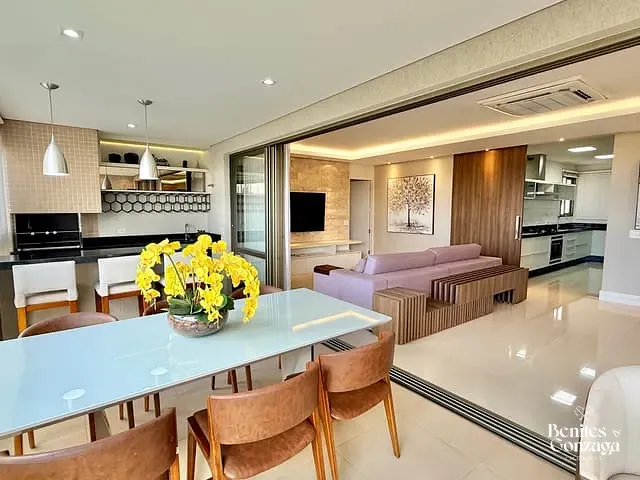 Apartamento com 295m² 3 quartos e 4 banheiros, à venda, no bairro Zona 07 em Maringá