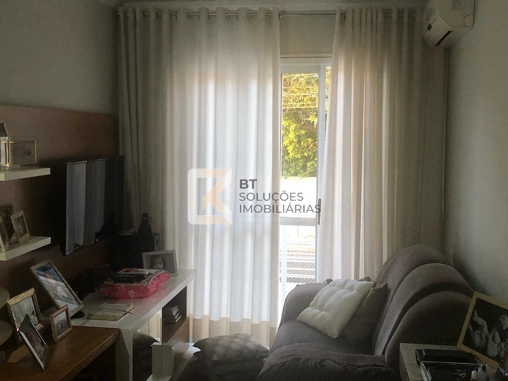 Apartamento à venda com 2 quartos, 80m² - Foto 1
