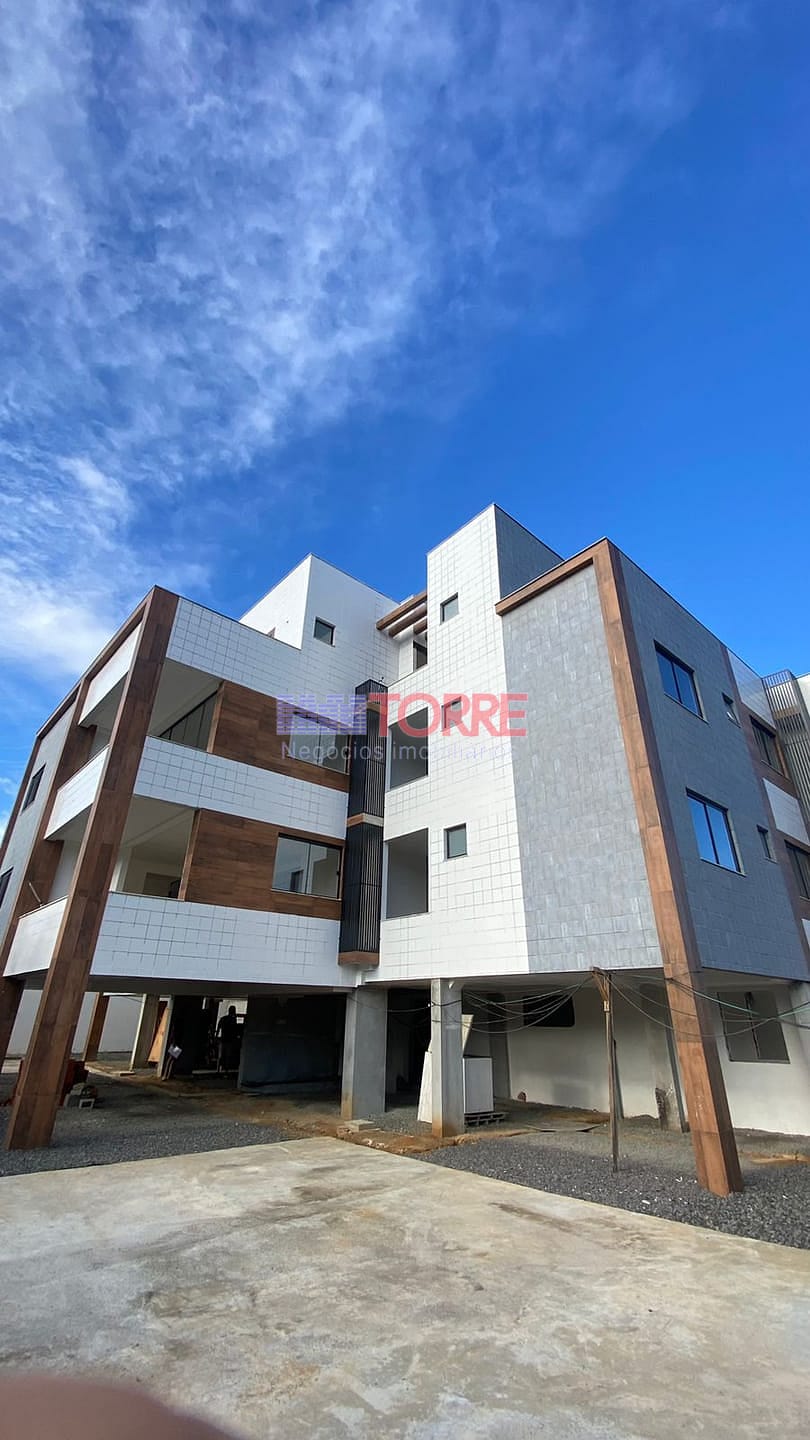 Apartamento à venda com 2 quartos, 70m² - Foto 1