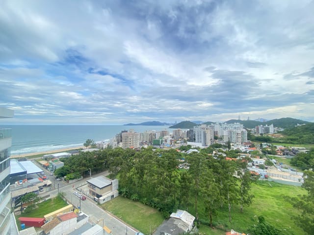 Apartamento com 262m² 3 quartos e 2 banheiros, à venda, no bairro Praia Brava de Itajaí em Itajaí