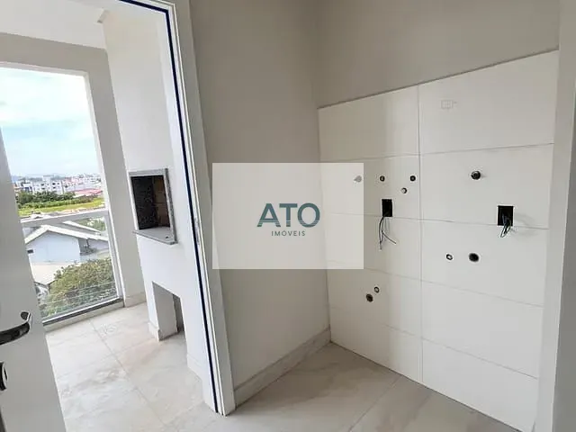 Apartamento 2 quartos e 2 banheiros, à venda, no bairro xv de  novembro em Tijucas