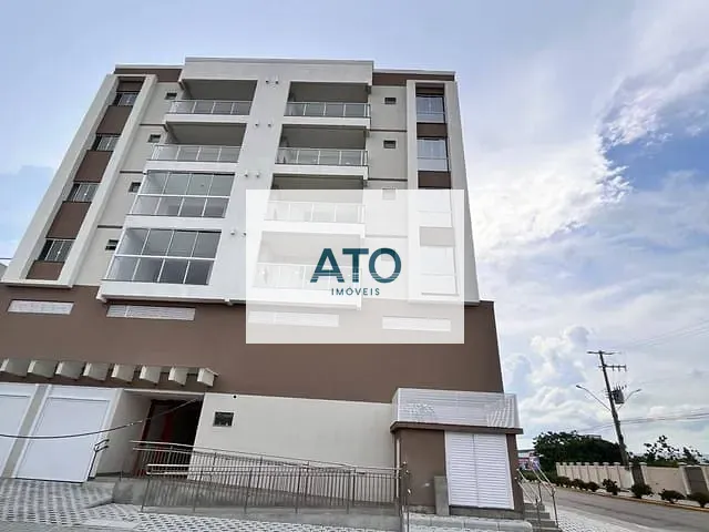 Apartamento 2 quartos e 2 banheiros, à venda, no bairro xv de  novembro em Tijucas