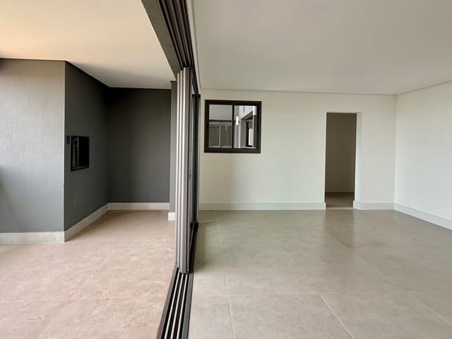 Foto do Apartamento - Vendas | Ed. Evidence Plaenge | 161m², 3 suítes, lazer completo, 3 vagas e varanda gourmet no 16º andar | Zona 03 | Benites & Gonzaga Imóveis