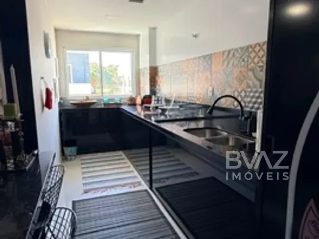 Cobertura / Penthouse com 152m² 3 quartos e 3 banheiros, à venda, no bairro Parque Burle em Rua J