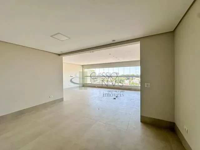 Apartamento com 222m² 3 quartos e 4 banheiros, à venda, no bairro Centro em Apucarana