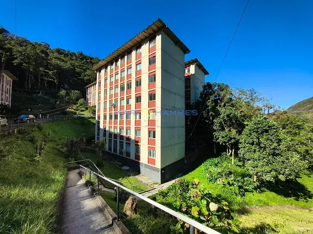 Apartamento 3 quartos e 1 banheiro, à venda, no bairro São Sebastião em Petrópolis