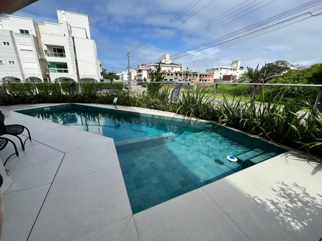 Apartamento com 115m² 2 quartos e 2 banheiros, à venda, no bairro Ingleses do Rio Vermelho em Florianópolis