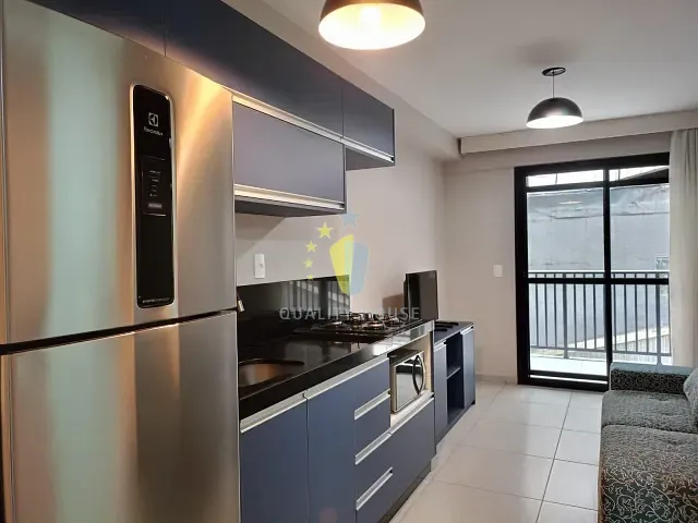 Apartamento 1 quarto e 1 banheiro, para alugar, no bairro Centro em Rio de Janeiro