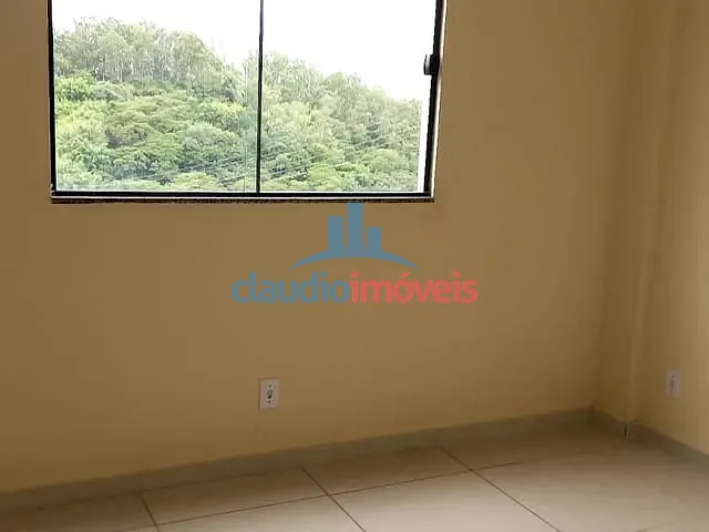 Apartamento 2 quartos e 1 banheiro, à venda, no bairro Loteamento da Chácara em Barra Mansa