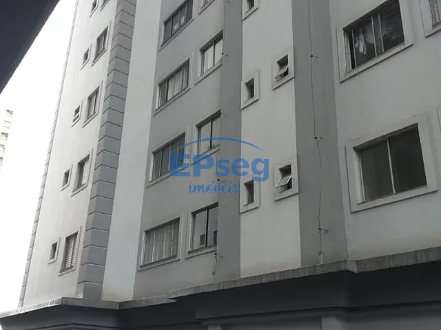 Apartamento com 115m² 3 quartos e 2 banheiros, à venda, no bairro Centro em Londrina
