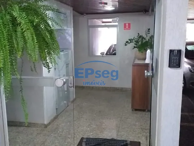 Apartamento com 115m² 3 quartos e 2 banheiros, à venda, no bairro Centro em Londrina