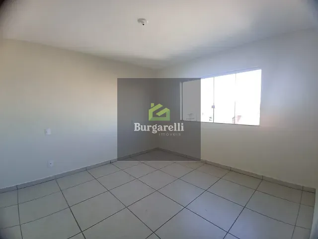 Apartamento 3 quartos e 1 banheiro, para alugar, no bairro Jardim Glória em Lavras