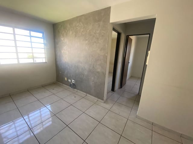 Apartamento com 43m² 2 quartos e 1 banheiro, à venda ou para alugar, no bairro Jd Ana Eliza I em Cambé