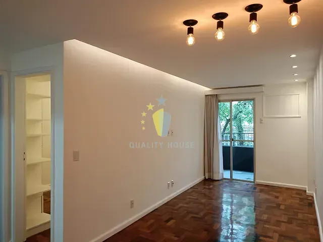 Apartamento 1 quarto e 1 banheiro, para alugar, no bairro Botafogo em Rio de Janeiro