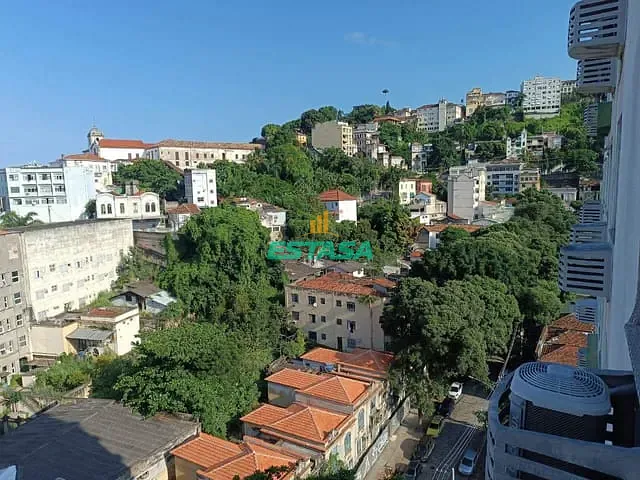 Apartamento 1 quarto e 1 banheiro, para alugar, no bairro Santa Teresa em Rio de Janeiro
