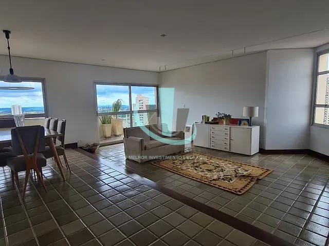 Apartamento com 355m², à venda, no bairro Centro em Araraquara