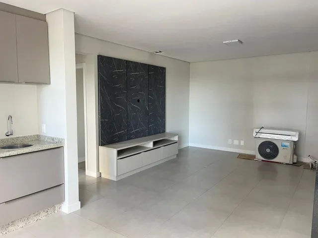 Apartamento com 10m² 2 quartos e 2 banheiros, para alugar, no bairro Gleba Palhano em Londrina