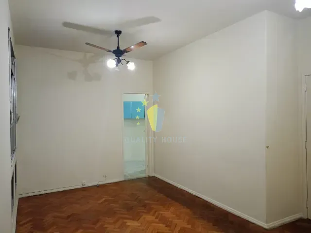 Apartamento 2 quartos e 2 banheiros, para alugar, no bairro Copacabana em Rio de Janeiro