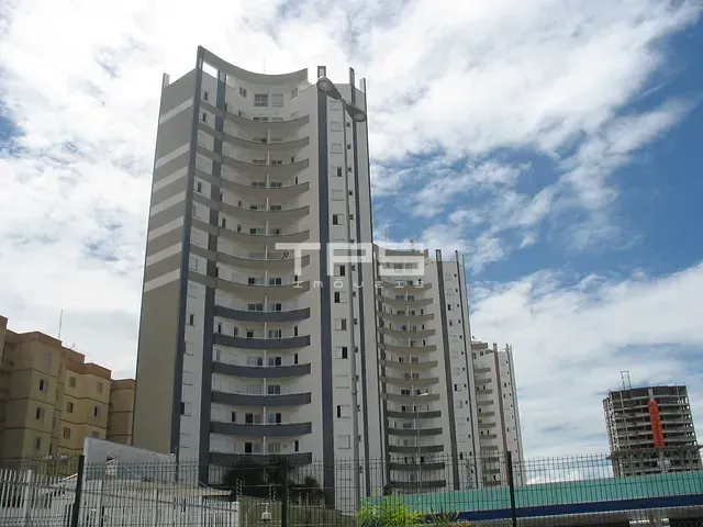 Apartamento com 102m² 3 quartos e 1 banheiro, à venda, no bairro Parque Senhor do Bonfim em Taubaté