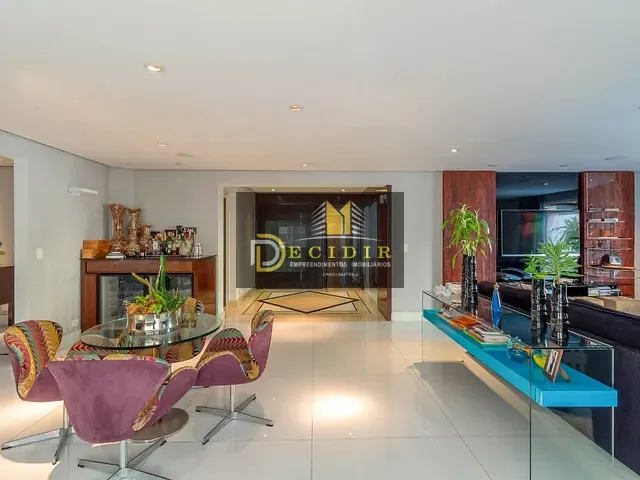 Apartamento com 320m² 4 quartos e 3 banheiros, à venda, no bairro Tatuapé em São Paulo