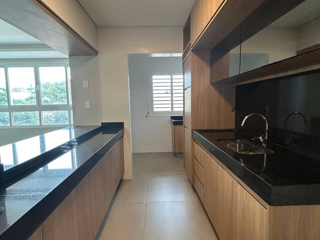 Apartamento 3 quartos e 4 banheiros, à venda, no bairro Jardim Veneza em Franca