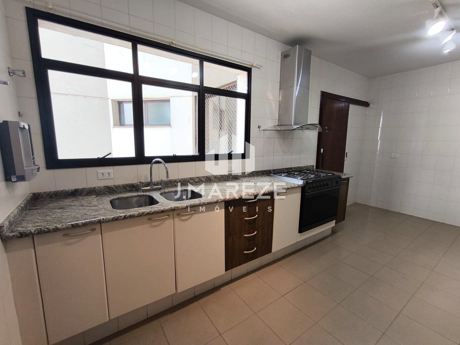 Apartamento à venda com 3 quartos, 187m² - Foto 22