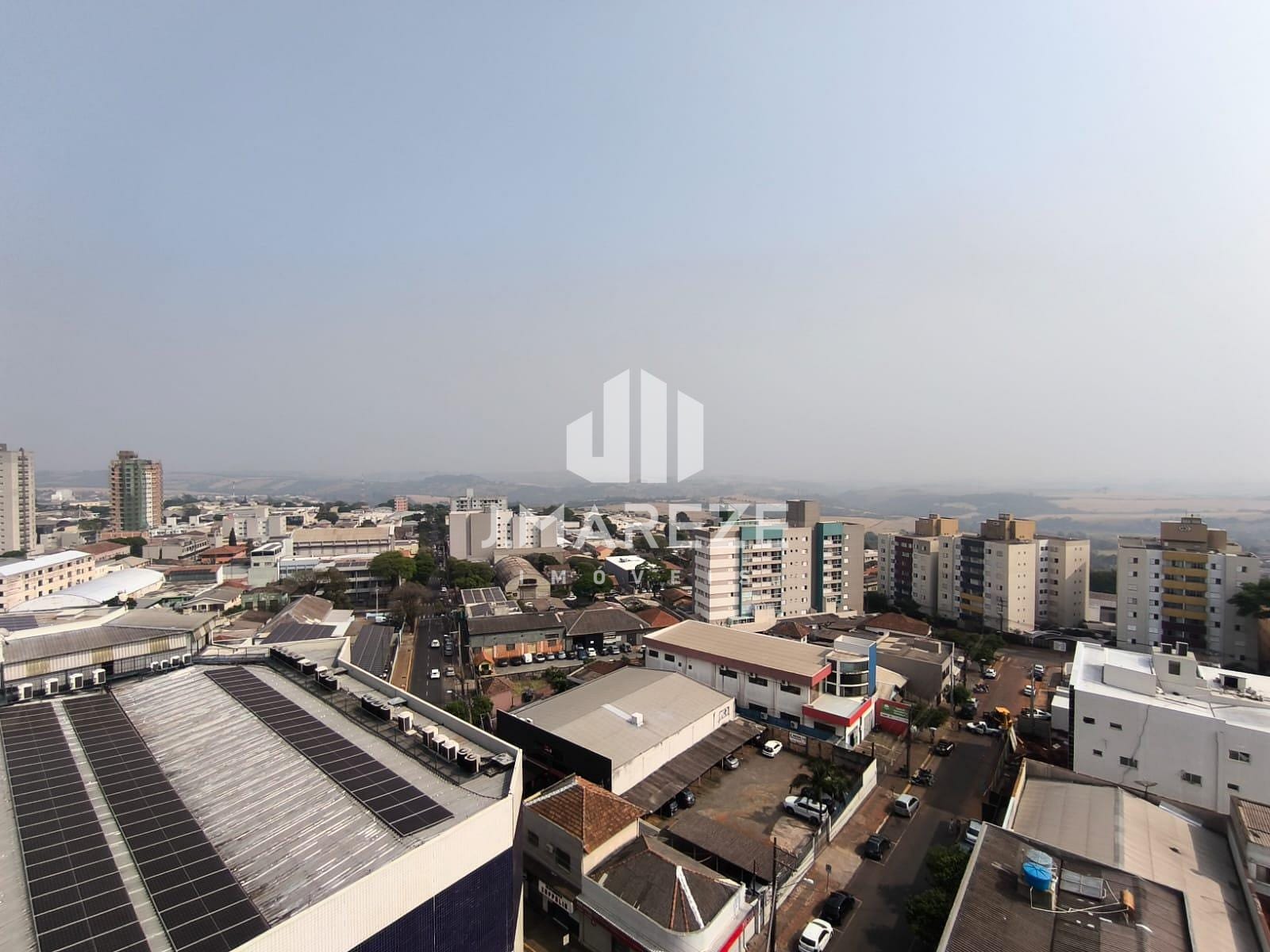 Apartamento à venda com 3 quartos, 187m² - Foto 4