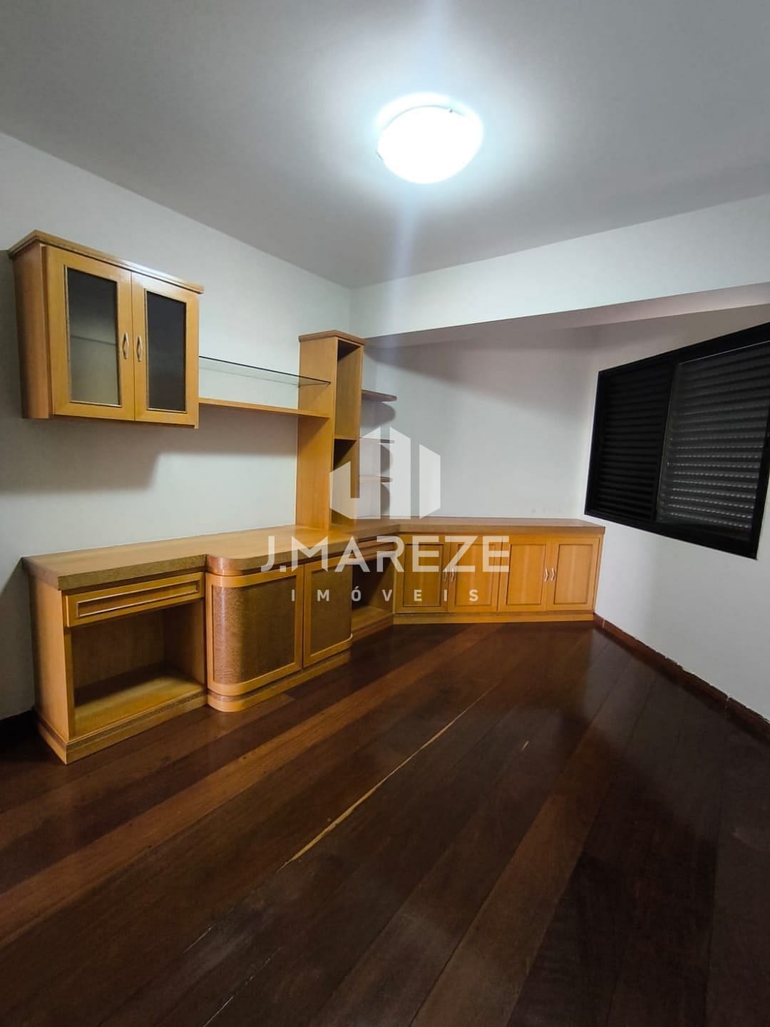 Apartamento à venda com 3 quartos, 187m² - Foto 9