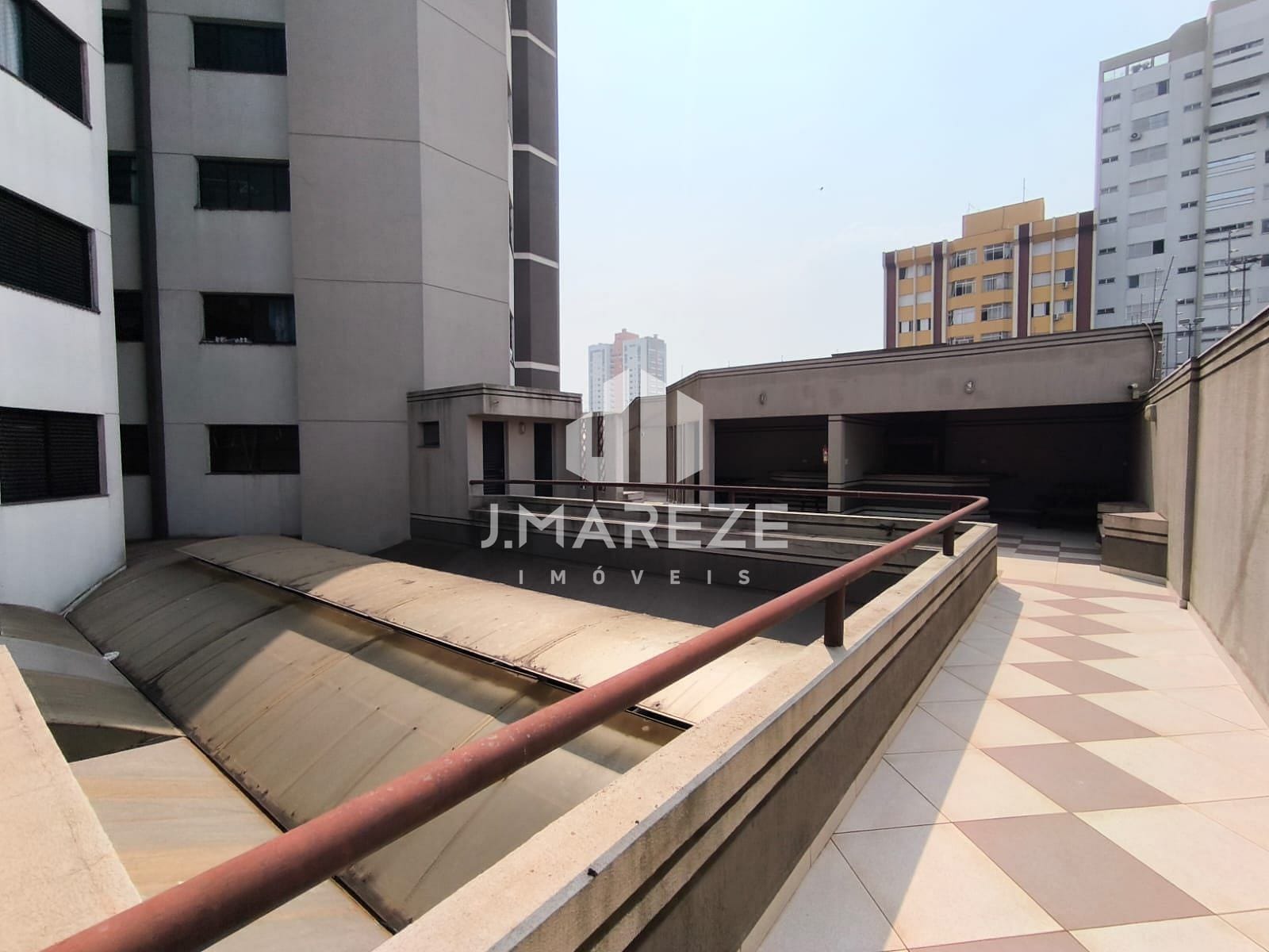 Apartamento à venda com 3 quartos, 187m² - Foto 35