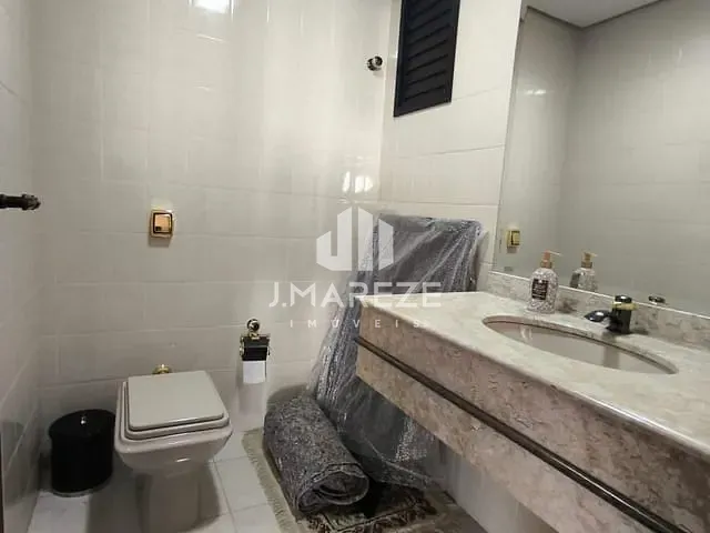 Apartamento com 244m² 3 quartos e 2 banheiros, à venda, no bairro Centro em Apucarana
