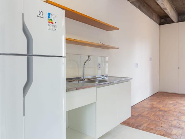 Apartamento 1 quarto e 1 banheiro, para alugar, no bairro República em São Paulo