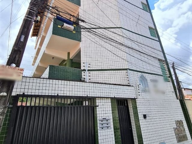 Apartamento 2 quartos e 2 banheiros, à venda, no bairro Jóquei Clube em Fortaleza