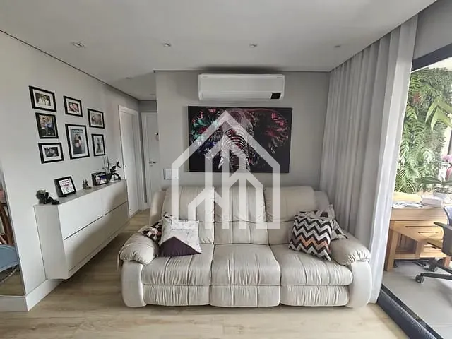 Apartamento 2 quartos e 2 banheiros, à venda, no bairro Brás em São Paulo
