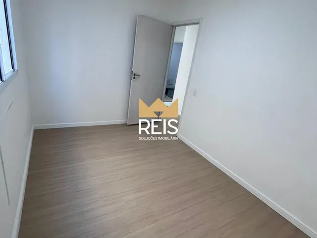 Apartamento 2 quartos e 1 banheiro, à venda, no bairro Guaratiba em Rio de Janeiro