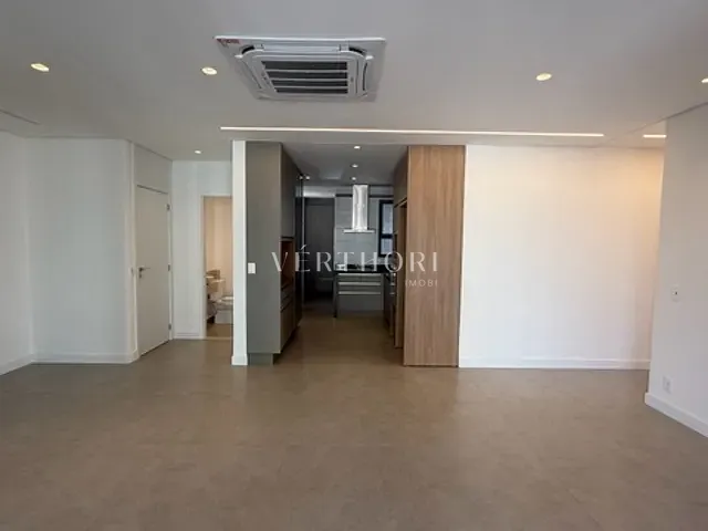 Apartamento 3 quartos e 5 banheiros, à venda ou para alugar, no bairro Santa Rosa em Londrina