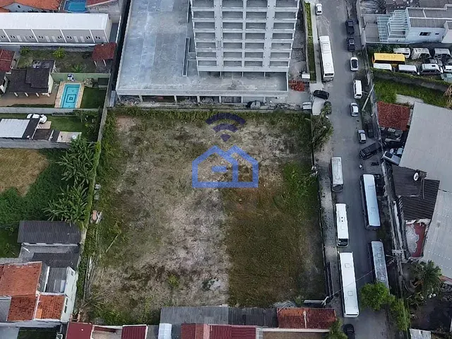 Apartamento 2 quartos e 2 banheiros, à venda, no bairro Praia das Palmeiras em Caraguatatuba