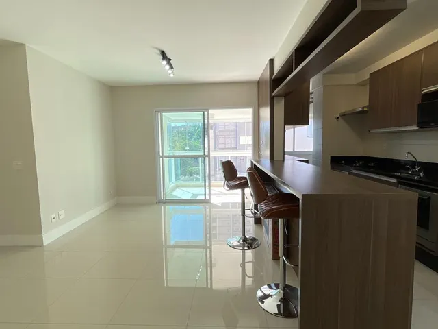 Apartamento com 75m² 2 quartos e 2 banheiros, para alugar, no bairro Dezoito do Forte Empresarial/Alphaville. em Barueri