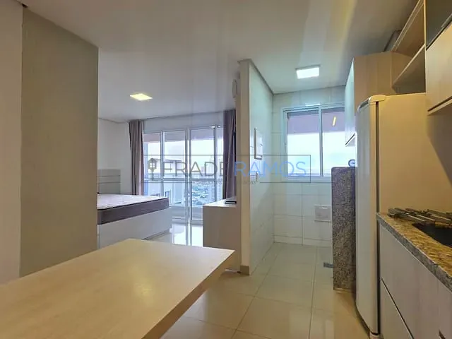 Apartamento 1 quarto e 1 banheiro, para alugar, no bairro Setor Bueno em Goiânia