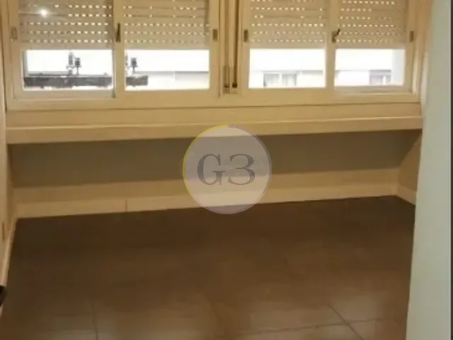 Apartamento 3 quartos e 1 banheiro, para alugar, no bairro Centro em Pelotas