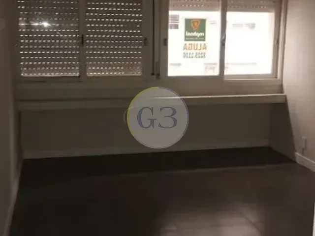 Apartamento 3 quartos e 1 banheiro, para alugar, no bairro Centro em Pelotas