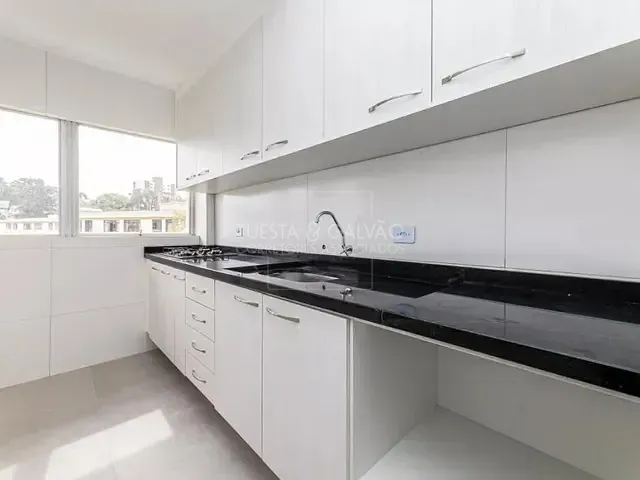 Apartamento com 46m² 1 quarto e 1 banheiro, à venda, no bairro Centro Cívico em Curitiba