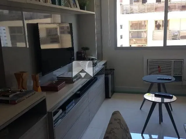 Apartamento com 80m² 2 quartos e 2 banheiros, à venda, no bairro Icaraí em Niterói
