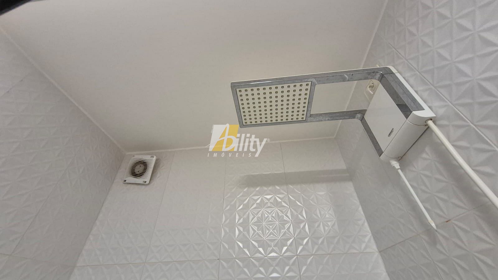 Apartamento para alugar com 2 quartos, 82m² - Foto 35
