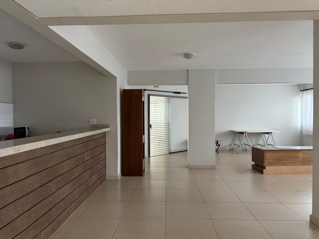 Foto do Apartamento - Venda - Ed. Barra Velha - Apartamento com 3 quartos, com elevador e garagem coberta - Vila Marumby, Jd Novo Horizonte, Maringá, PR. | Benites & Gonzaga Imóveis