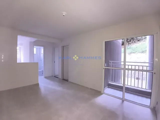 Apartamento 2 quartos e 2 banheiros, à venda, no bairro Duarte Silveira em Petrópolis