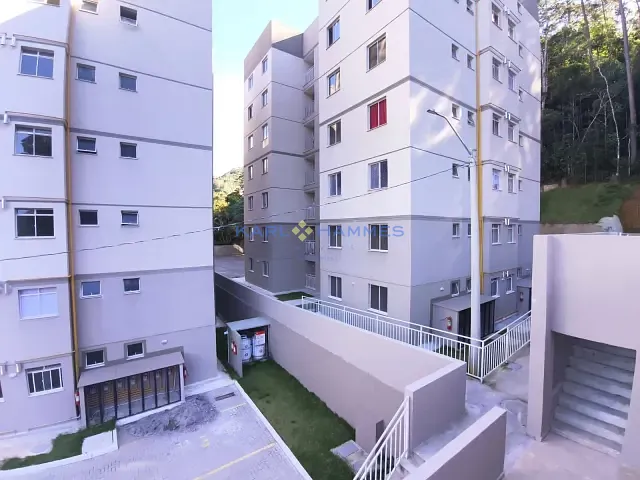 Apartamento 2 quartos e 2 banheiros, à venda, no bairro Duarte Silveira em Petrópolis