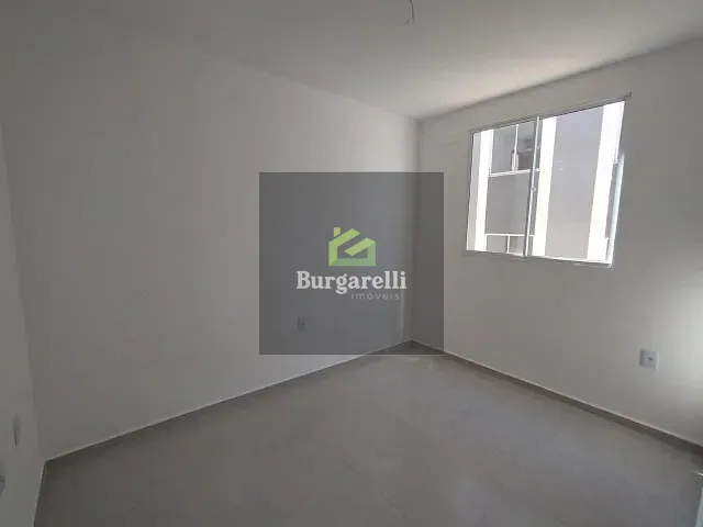 Apartamento 2 quartos e 1 banheiro, para alugar, no bairro Conjunto Habitacional João da Cruz Botrel em Lavras